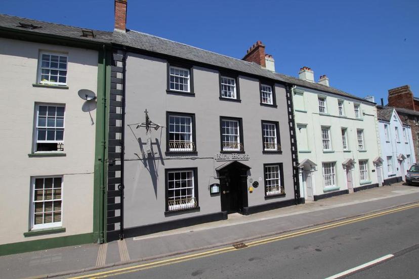 The Beacons Guest House image 1
